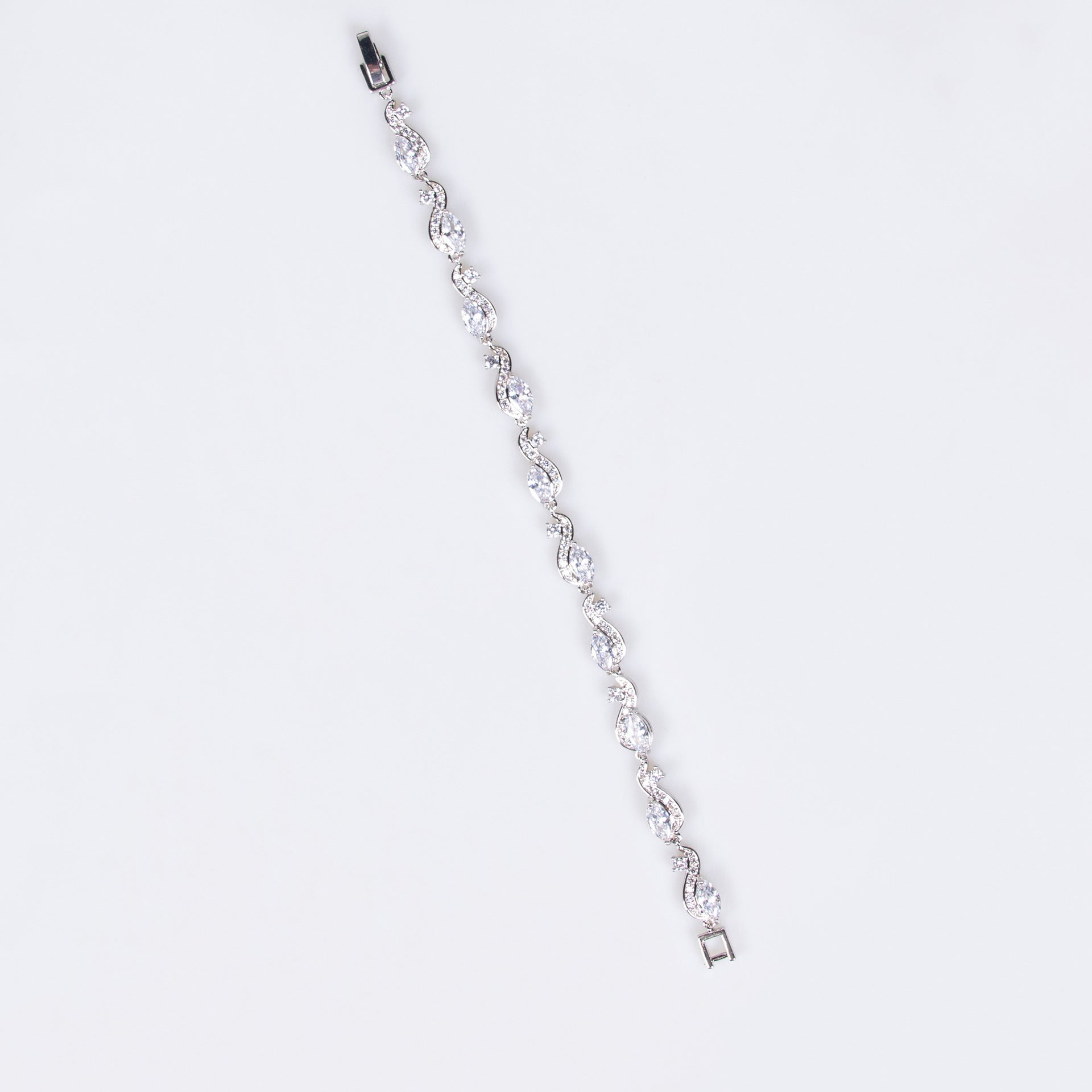 Pulseira Fina de Zircónia de Alto Padrão | Design Super Niche e Luxuoso
